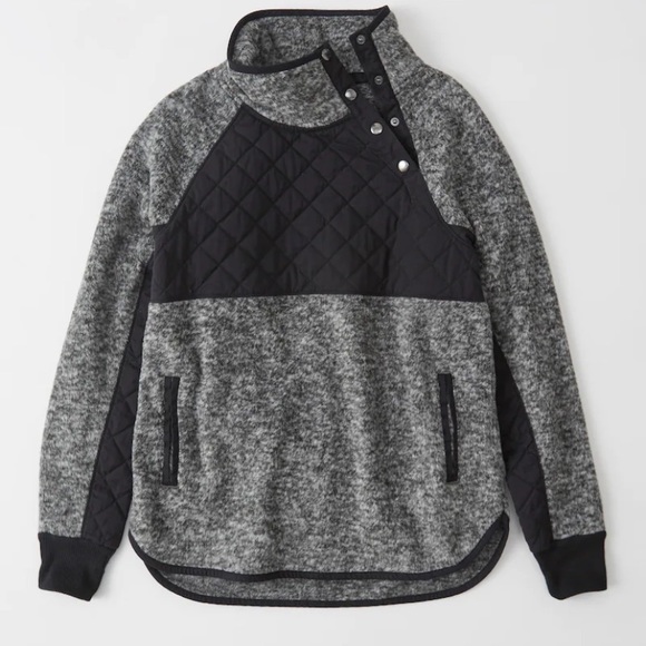 Abercrombie & Fitch Sweaters - Abercrombie asymmetrical snap up fleece